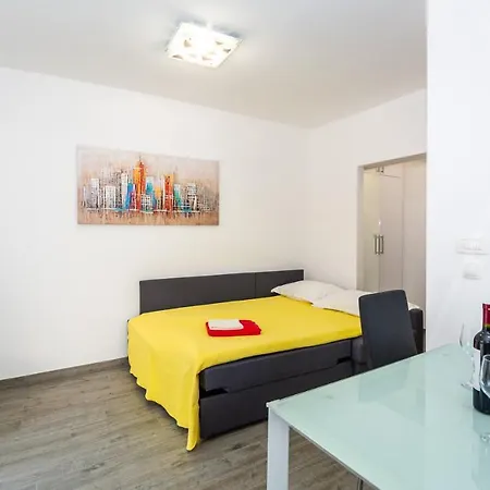 Mary Апартаменти